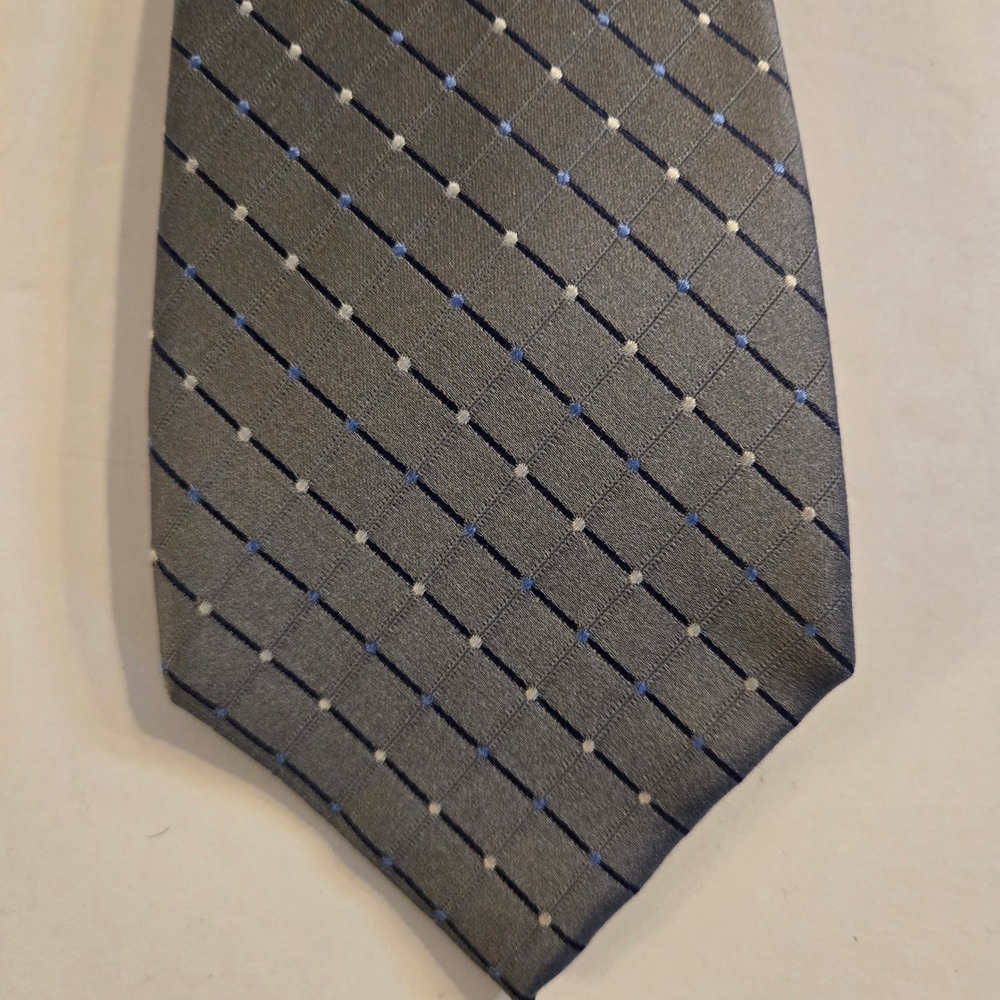 Geoffrey Beene Men's 100% Silk Plaid Tie Grey Blue Geometric Grid Hand Made